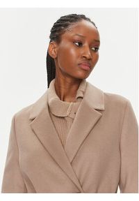 Calvin Klein Płaszcz wełniany Essential K20K205937 Beżowy Regular Fit. Kolor: beżowy. Materiał: wełna #6