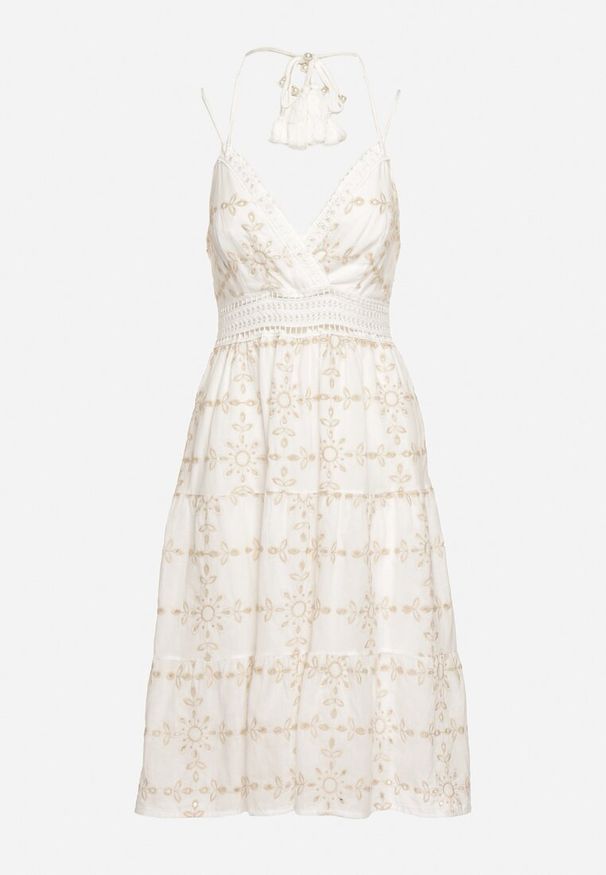 Born2be - Beżowa Sukienka Kiolla. Okazja: na co dzień. Typ kołnierza: dekolt w serek. Kolor: beżowy. Wzór: aplikacja. Typ sukienki: proste. Materiał: jeans, materiał. Długość rękawa: krótki rękaw. Sezon: lato, jesień. Styl: casual, boho, elegancki