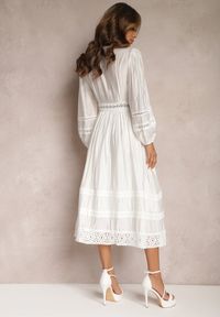 Renee - Biała Rozkloszowana Sukienka Midi z Ażurowym Zdobieniem Celira. Kolor: biały. Materiał: materiał. Wzór: aplikacja, ażurowy. Długość: midi #4