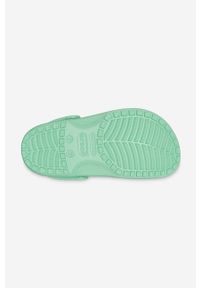 Crocs klapki Classic Clog kolor zielony 206991 JADE STONE. Nosek buta: okrągły. Kolor: zielony. Materiał: materiał #2