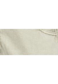 TOP SECRET - Spodnie z gumką w talii. Stan: podwyższony. Kolor: beżowy. Materiał: materiał. Długość: do kostek. Sezon: lato