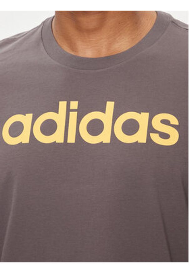 Adidas - adidas T-Shirt Essentials IS1343 Brązowy Regular Fit. Kolor: brązowy. Materiał: bawełna