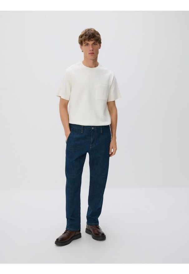 Reserved - Jeansy straight fit - niebieski. Kolor: niebieski