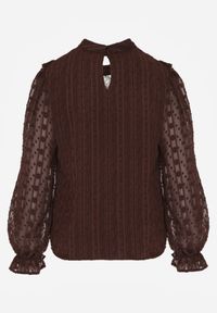 Born2be - Brązowa Bluzka Zdobiona Koronką Falbankami i Metaliczną Nicią Feralea. Okazja: na co dzień, do pracy, na spotkanie biznesowe. Typ kołnierza: kołnierz z falbankami. Kolor: brązowy. Materiał: koronka. Wzór: koronka, aplikacja. Styl: biznesowy, casual, elegancki #5