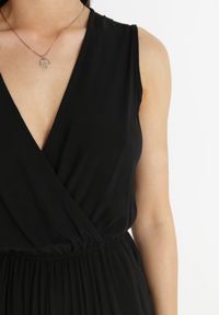 Born2be - Czarny Kombinezon Hame. Kolor: czarny. Materiał: wiskoza. Długość rękawa: na ramiączkach. Długość: długie. Styl: elegancki #6