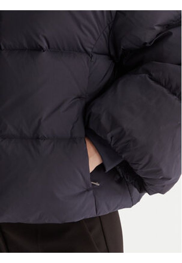 Calvin Klein Kurtka puchowa LV044D525G Granatowy Relaxed Fit. Kolor: niebieski. Materiał: syntetyk