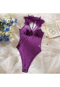 Intica - Body z koronkowym kołnierzykiem na specjalne okazje Evtimija. Kolor: fioletowy. Materiał: koronka #1