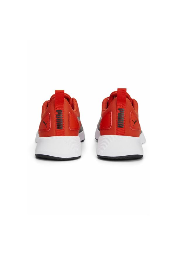 Buty do chodzenia damskie Puma Flyer Runner Jr. Zapięcie: sznurówki. Kolor: czerwony, wielokolorowy, czarny. Materiał: guma, tkanina. Szerokość cholewki: normalna. Sport: turystyka piesza