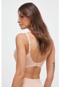 Chantelle biustonosz SOFT STRETCH kolor beżowy gładki. Kolor: beżowy. Materiał: dzianina. Rodzaj stanika: wyciągane miseczki, odpinane ramiączka. Wzór: gładki #2