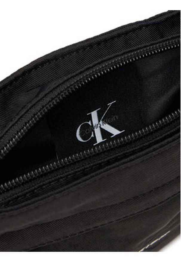 Calvin Klein Saszetka Bold Flatpack LV04D3178G Beżowy. Kolor: beżowy. Materiał: materiał
