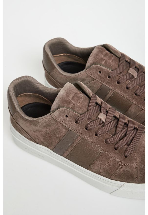 Baldinini - Sneakersy męskie zamszowe BALDININI. Materiał: zamsz