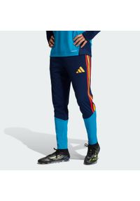 Adidas - Spodnie treningowe Hiszpania 26 Tiro. Kolor: niebieski. Materiał: dresówka. Sport: piłka nożna #1