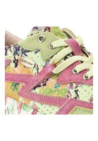 Sneakersy damskie Laura Vita, cholewka ze skóry zamszowej wzór kwiatowy sznurowane grubsza podeszwa wygodny codzienny fason, zielone, 06 SL2165-6B. Okazja: na co dzień. Zapięcie: sznurówki. Kolor: zielony. Materiał: skóra, zamsz. Szerokość cholewki: normalna. Wzór: kwiaty. Styl: casual #5