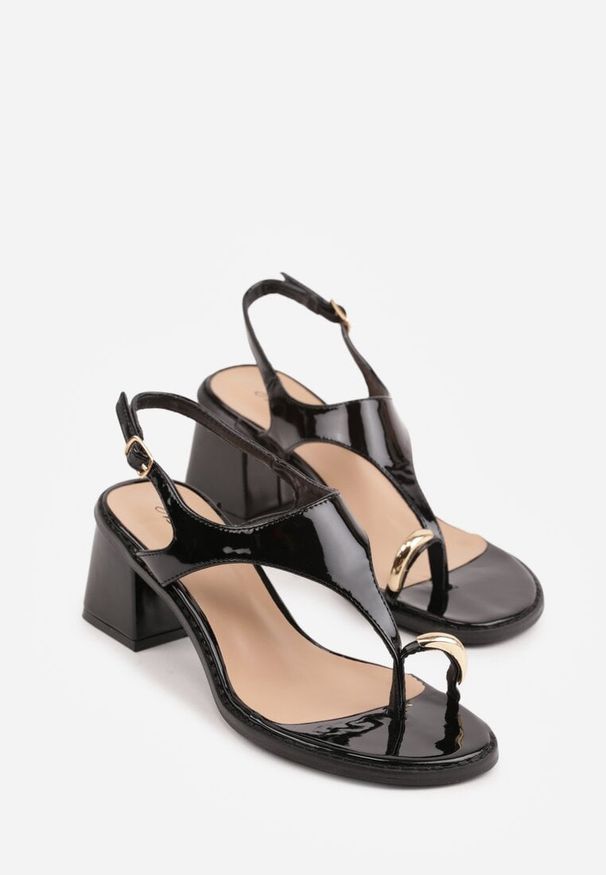 Renee - Czarne Sandały w Stylu Japonek na Niskim Słupku z Aplikacją Fyreltarish. Kolor: czarny. Wzór: aplikacja. Obcas: na słupku