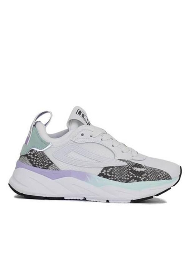 Buty do chodzenia damskie Fila Amore. Kolor: biały. Materiał: materiał, tkanina, syntetyk. Szerokość cholewki: normalna. Sport: turystyka piesza