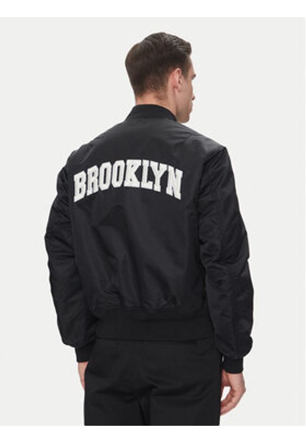 SCHOTT N.Y.C. Kurtka bomber Sporting Czarny Oversize. Kolor: czarny. Materiał: syntetyk