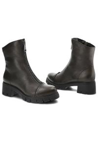 Zielone Botki Simen Damskie Skórzane Modne Obuwie. Okazja: na co dzień. Zapięcie: zamek. Kolor: zielony. Materiał: skóra. Szerokość cholewki: normalna. Sezon: zima, jesień. Styl: casual, klasyczny #3