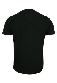 Czarny T-shirt Męski, Krótki Rękaw -Just Yuppi- Koszulka z Logo, z Guzikiem, Gładka. Okazja: na co dzień. Kolor: czarny. Materiał: bawełna. Długość rękawa: krótki rękaw. Długość: krótkie. Wzór: gładki. Styl: casual #2