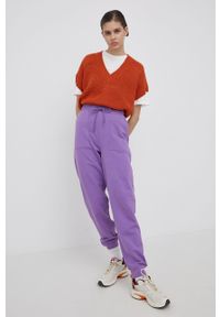Vero Moda spodnie damskie kolor fioletowy gładkie. Stan: podwyższony. Kolor: fioletowy. Materiał: materiał, dzianina. Wzór: gładki #5