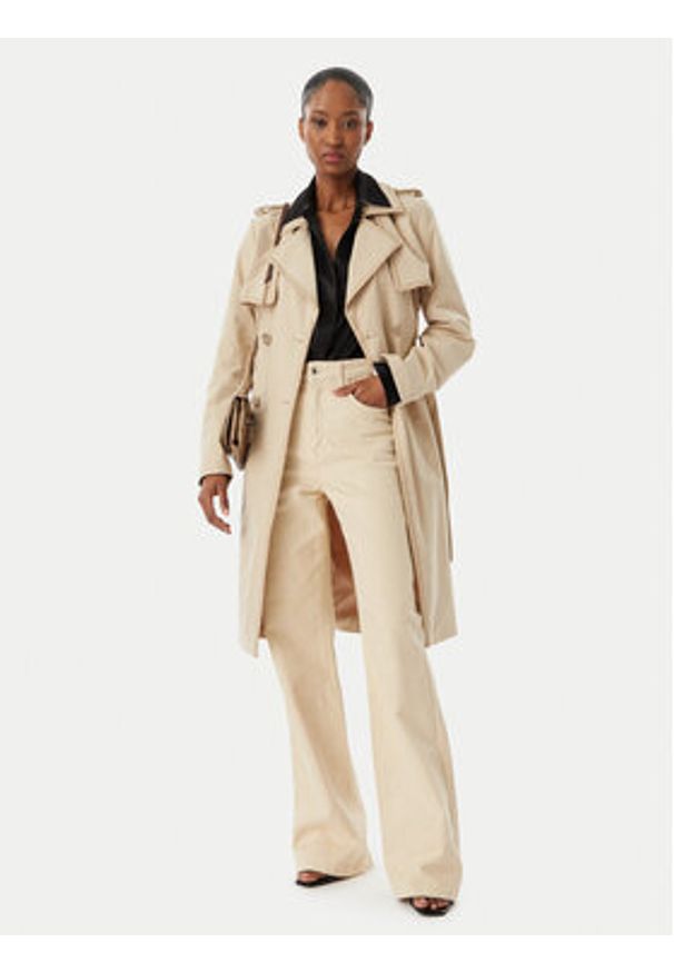 Guess Trencz W5RL14 WGWD2 Beżowy Regular Fit. Kolor: beżowy. Materiał: syntetyk