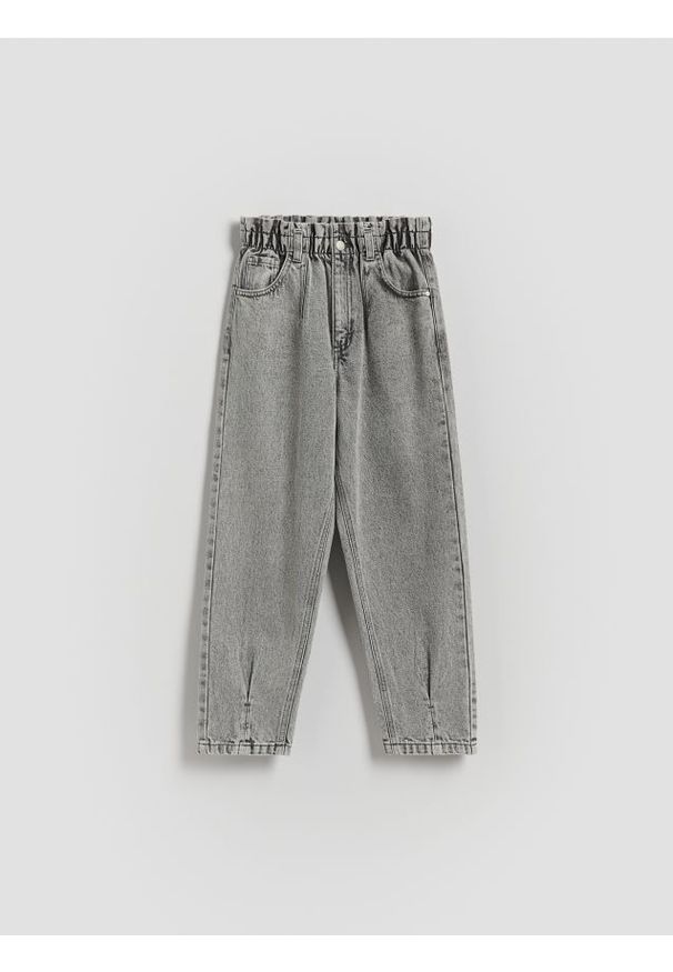Reserved - Jeansy paperbag - jasnoszary. Kolor: szary