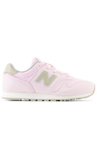Buty New Balance YC373VD2 - różowe. Okazja: na co dzień, na uczelnię. Kolor: różowy. Materiał: guma, materiał, syntetyk. Szerokość cholewki: normalna. Model: New Balance 373