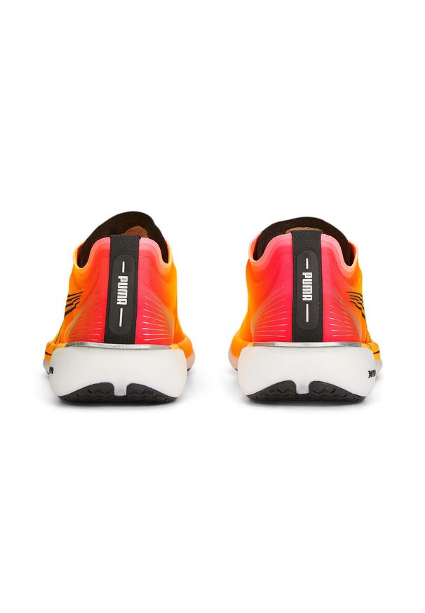 Buty do biegania dla kobiet Puma Liberate Nitro. Kolor: różowy. Sport: bieganie