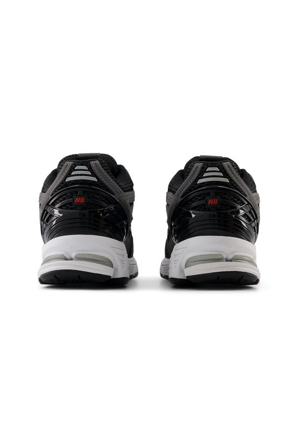 Buty unisex New Balance U1906RCB – szare. Kolor: szary. Materiał: guma, materiał, syntetyk. Szerokość cholewki: normalna. Sport: turystyka piesza