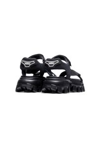 prada - PRADA - Czarne sandały na platformie. Zapięcie: rzepy. Kolor: czarny. Materiał: guma, tkanina. Wzór: paski. Obcas: na platformie #3