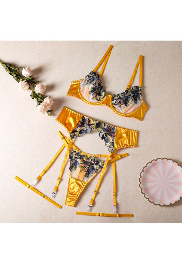 Intica - Zestaw bielizny koronkowy z pasem do pończoch satynowe wykończenie Sean. Kolor: wielokolorowy. Materiał: satyna, koronka. Wzór: koronka