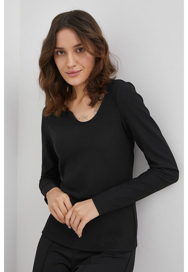 Vero Moda - Longsleeve. Okazja: na co dzień. Kolor: czarny. Materiał: dzianina. Długość rękawa: długi rękaw. Wzór: gładki. Styl: casual