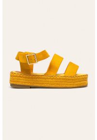 ANSWEAR - Answear - Sandały Coura. Kolor: żółty. Materiał: syntetyk, materiał, zamsz, guma. Wzór: gładki. Obcas: na obcasie. Wysokość obcasa: średni #1