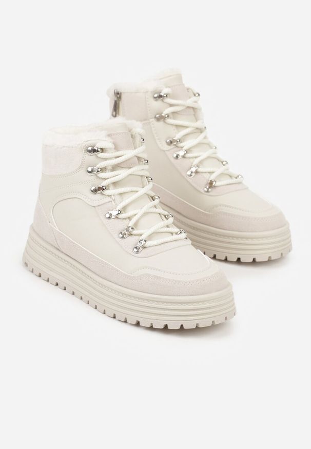 Born2be - Beżowe Sneakersy na Grubej Podeszwie z Futerkiem Alweda. Okazja: na co dzień. Kolor: beżowy. Materiał: futro