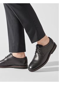 Clarks Półbuty Atticus Ltlace 261736087 Czarny. Kolor: czarny. Materiał: skóra #2