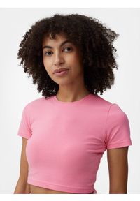 4f - T-shirt crop-top gładki damski. Kolor: różowy. Materiał: bawełna, elastan. Długość: krótkie. Wzór: gładki