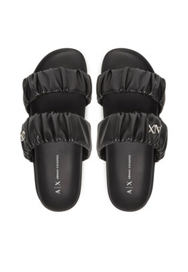 Armani Exchange Klapki XDP062 XV926 00002 Czarny. Kolor: czarny. Materiał: skóra