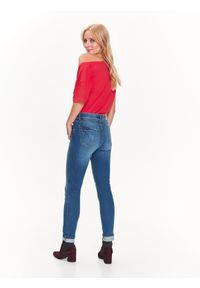 TOP SECRET - Jeansowe spodnie damskie z lampasem. Okazja: na co dzień. Stan: podwyższony. Kolor: niebieski. Materiał: jeans. Sezon: zima, jesień. Styl: casual #4