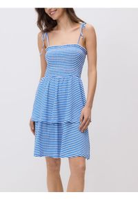 Reserved - Sukienka w paski - jasnoniebieski. Kolor: niebieski. Materiał: dzianina. Wzór: paski #1