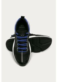 Armani Exchange - Buty. Nosek buta: okrągły. Zapięcie: sznurówki. Kolor: czarny. Materiał: syntetyk, materiał. Szerokość cholewki: normalna #4