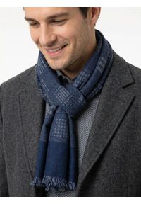 Lekki Szalik Wiosenno-Jesienny - Teer - Niebieska Krata. Okazja: na spacer. Kolor: niebieski. Materiał: wiskoza. Sezon: wiosna, jesień. Styl: elegancki #4
