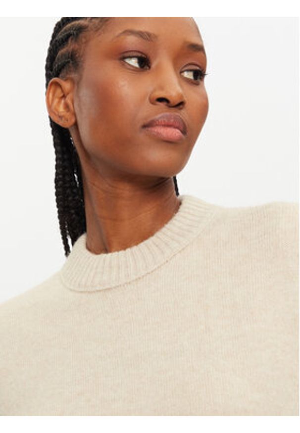 Calvin Klein Sweter J20J224636 Brązowy Regular Fit. Kolor: brązowy. Materiał: syntetyk