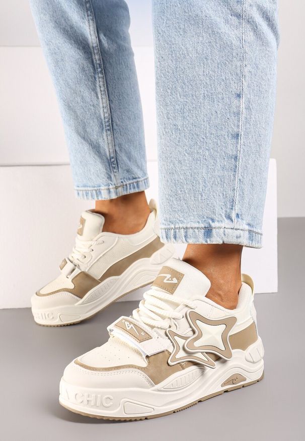 Renee - Ciemnobeżowe Sneakersy na Platformie z Grubymi Sznurowadłami i Zapięciem na Rzep Arlaia. Nosek buta: okrągły. Zapięcie: rzepy. Kolor: beżowy. Materiał: materiał. Obcas: na platformie. Wysokość obcasa: niski