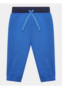 United Colors of Benetton - United Colors Of Benetton Spodnie dresowe 3PANGF02R Niebieski Regular Fit. Kolor: niebieski. Materiał: syntetyk