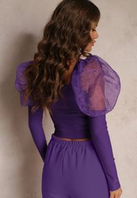 Renee - Fioletowa Bluzka Vintage z Bufiastymi Rękawami i Zapięciem na Haftki Carmelle. Kolor: fioletowy. Styl: vintage #3