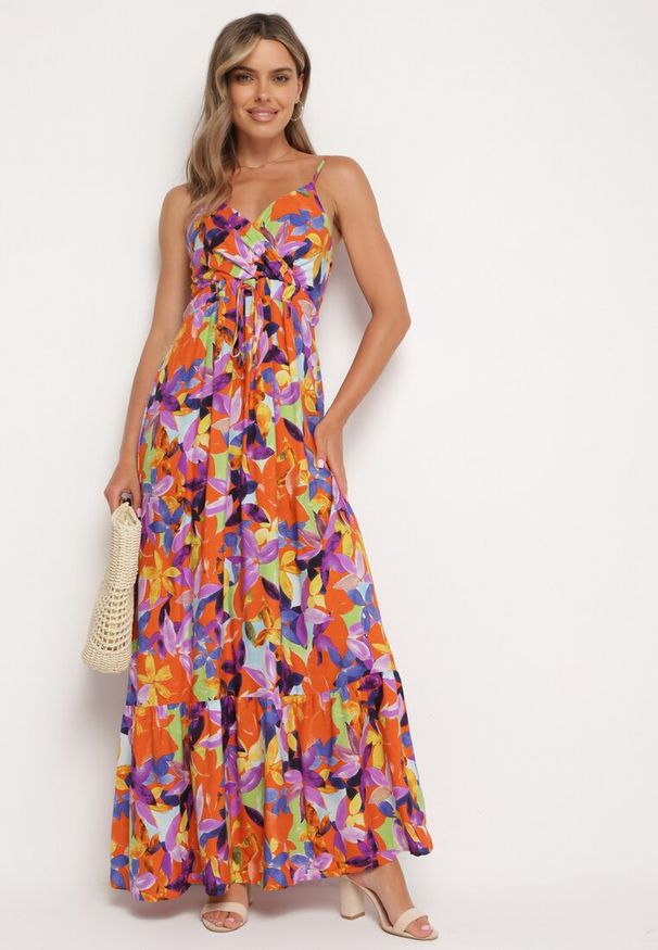 Born2be - Pomarańczowo-Fioletowa Wiskozowa Sukienka na Ramiączkach z Kopertowym Dekoltem i Gumką w Talii z Tiamalen. Okazja: na imprezę, na co dzień. Typ kołnierza: dekolt kopertowy. Kolor: pomarańczowy. Materiał: wiskoza. Długość rękawa: na ramiączkach. Wzór: aplikacja. Typ sukienki: kopertowe. Styl: wizytowy, casual, klasyczny, elegancki