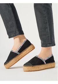 Love Moschino - LOVE MOSCHINO Espadryle JA10553G0IIG0000 Czarny. Kolor: czarny. Materiał: zamsz, skóra