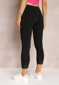 Renee - Czarne Legginsy z Gumką w Pasie i Koronkowymi Wstawkami Harine. Kolor: czarny. Materiał: koronka. Wzór: koronka