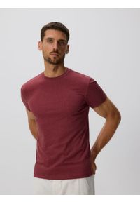 Reserved - T-shirt slim fit - brązowy. Kolor: brązowy. Materiał: bawełna, dzianina
