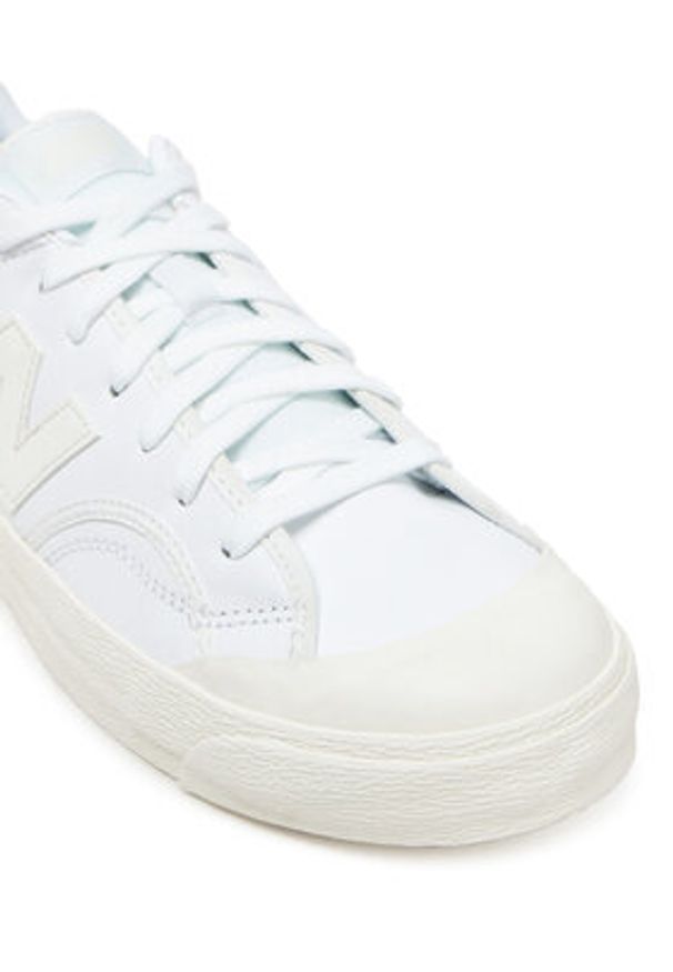 New Balance Trampki BB100LGY Biały. Kolor: biały. Materiał: skóra