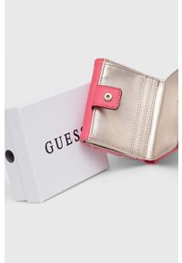 Guess portfel damski kolor różowy. Kolor: różowy. Materiał: materiał. Wzór: gładki #3